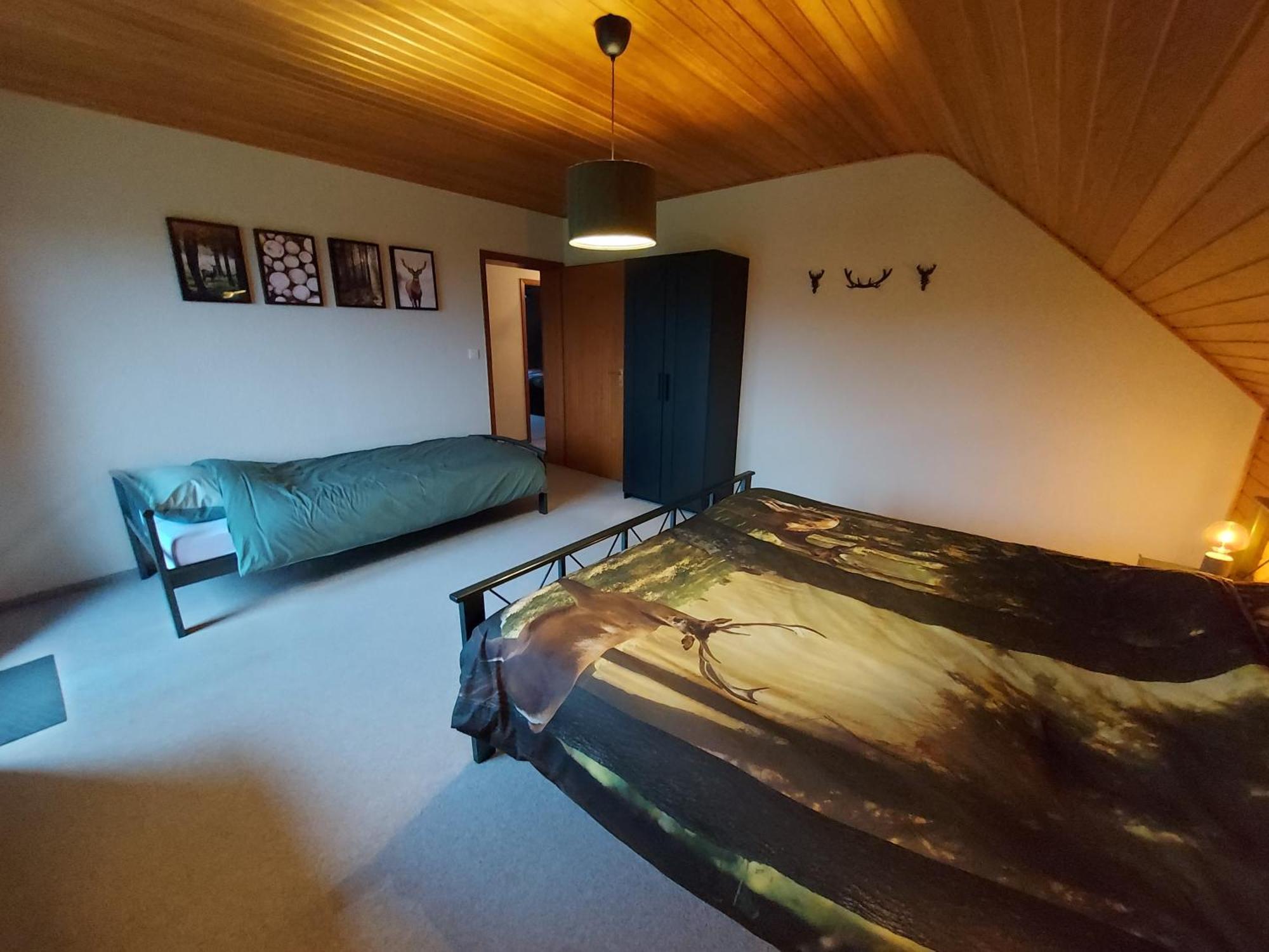 Ferienhaus Hescheld With Private Jacuzzi 黑伦塔尔 外观 照片