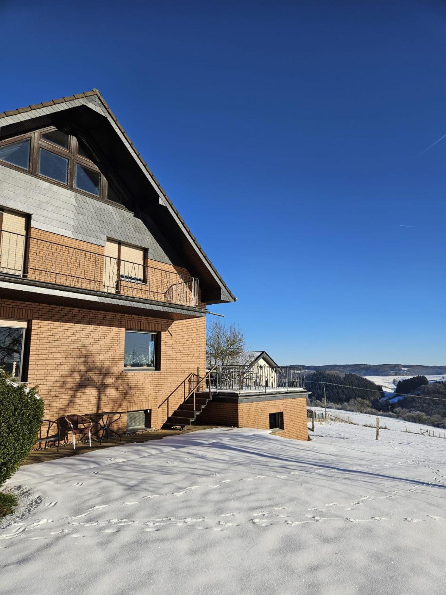 Ferienhaus Hescheld With Private Jacuzzi 黑伦塔尔 外观 照片